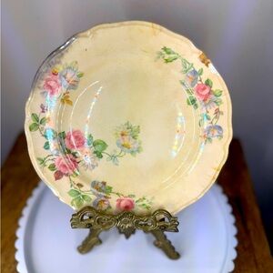Floral Cream Plate- the Edwin Knowles collector plate
